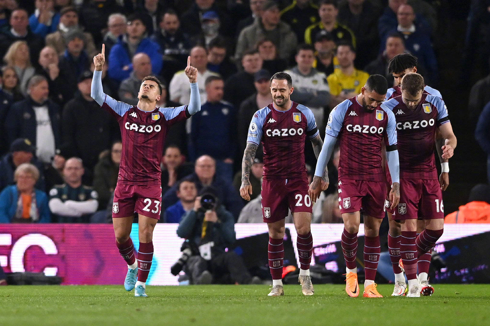 足球界注入 足球界注入